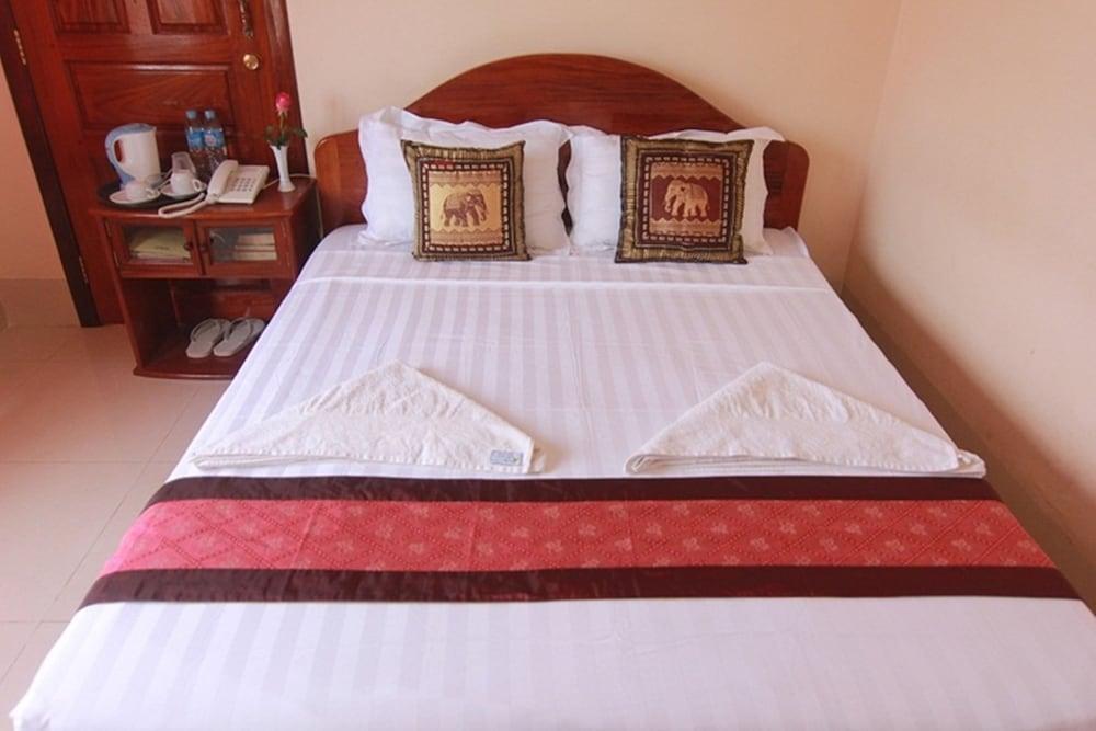 Siem Reap Riverside Hotel Exterior foto