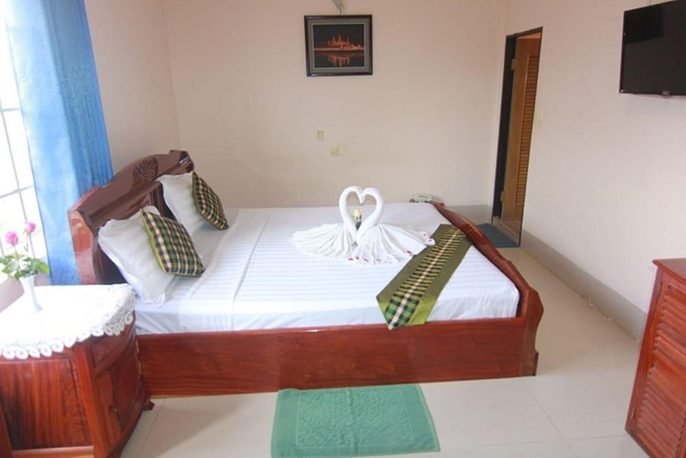 Siem Reap Riverside Hotel Exterior foto