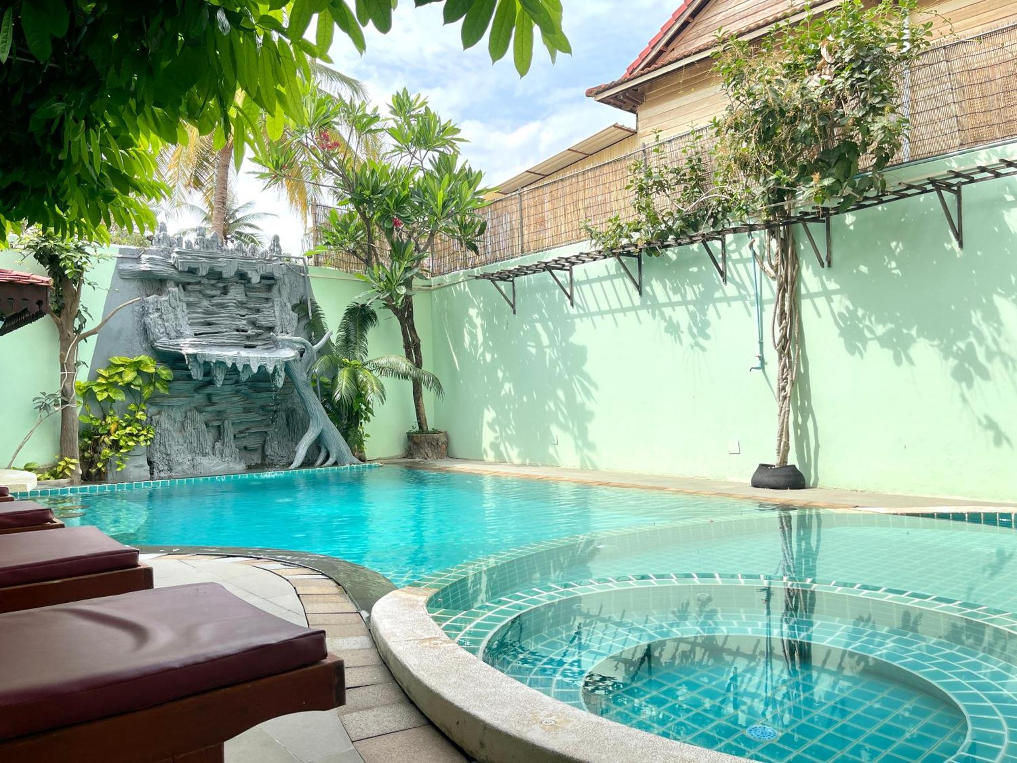 Siem Reap Riverside Hotel Exterior foto