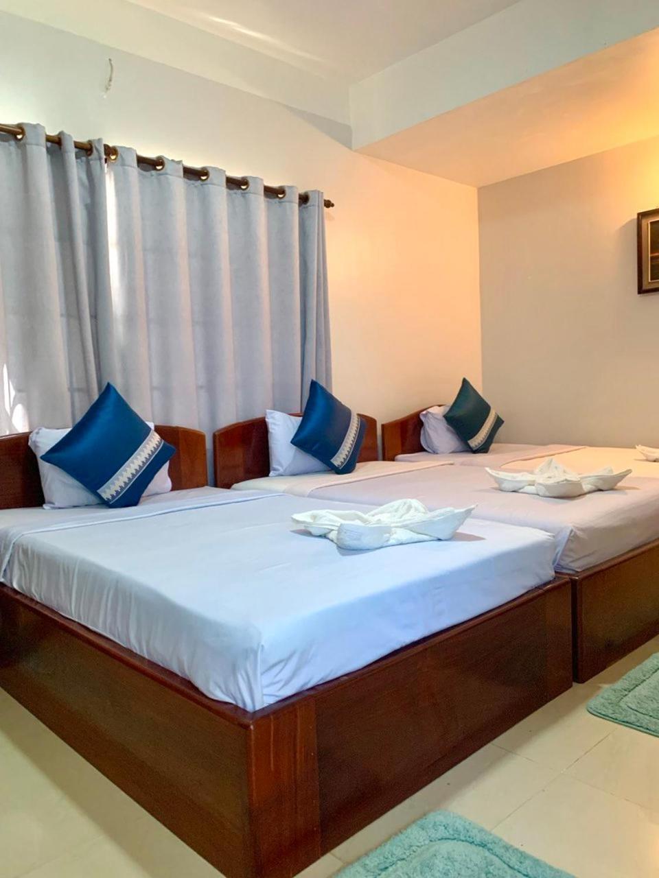 Siem Reap Riverside Hotel Exterior foto